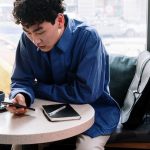 Cara Mengunci WhatsApp dengan Sidik Jari (3 Metode)